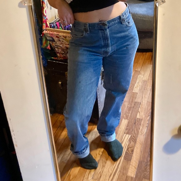 Levi 540 Relaxed Fit • Medium Wash - Picture 6 of 9